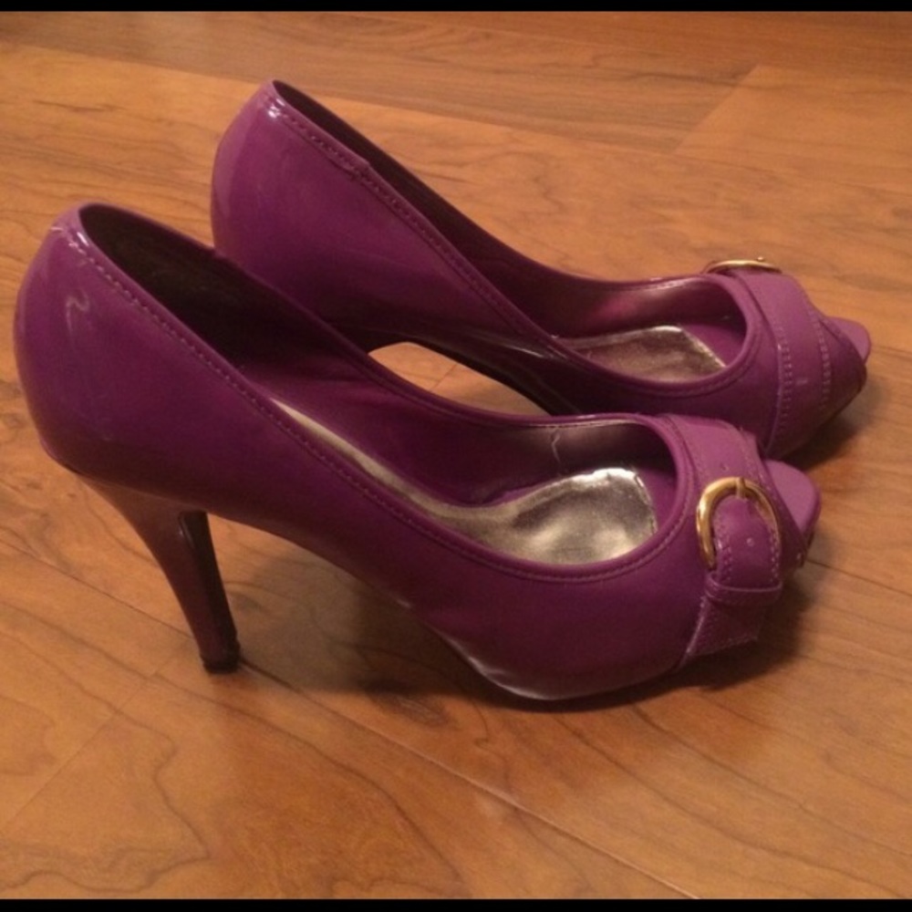 Plum Charlotte Russe heels with buckle